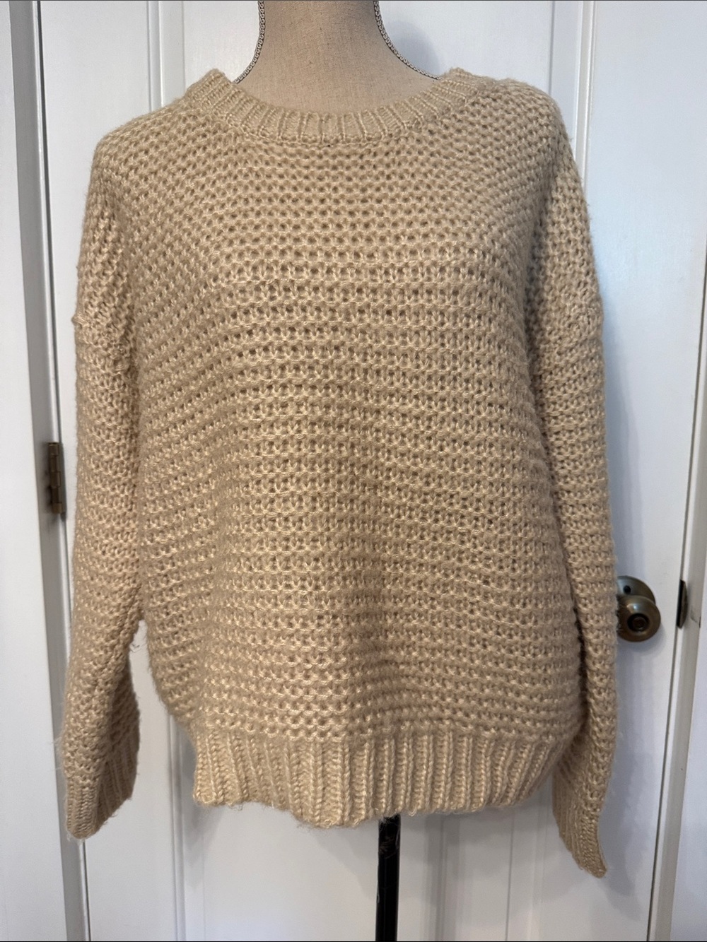 POL SWEATER CREWNECK TAN BOXY FLORAL ELBOW PATCHES SIZE S